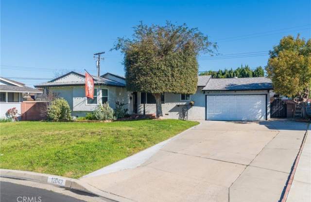 12042 Hackamore photos photos