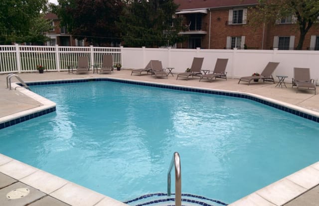 30709 Shiawassee Street - 30709 Shiawassee Road, Farmington Hills, MI 48336