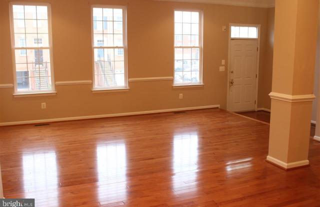 22541 WELBORNE MANOR SQUARE Gallery 3