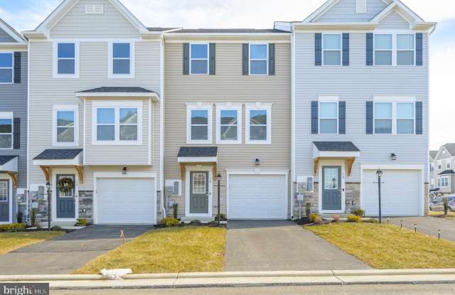 14 TROTTING Road photos photos