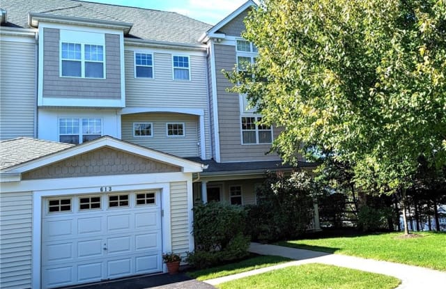 623 Viewpoint Terrace - 623 Viewpoint Terrace, Peekskill, NY 10566