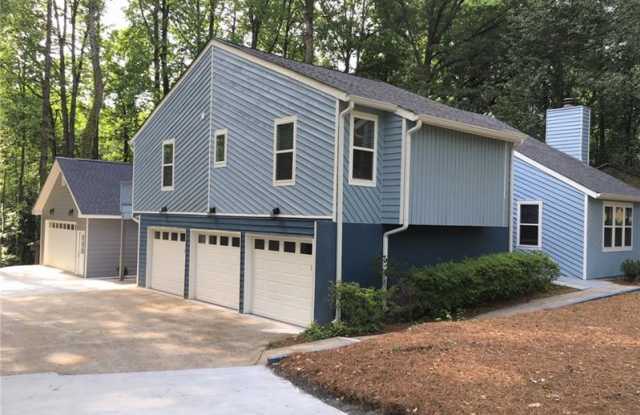 3404 Vinings North Trail SE Gallery 2