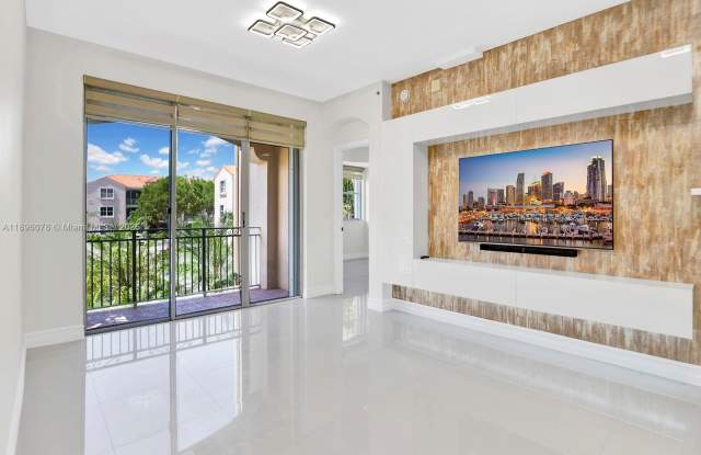 6420 NW 114th Ave photos photos