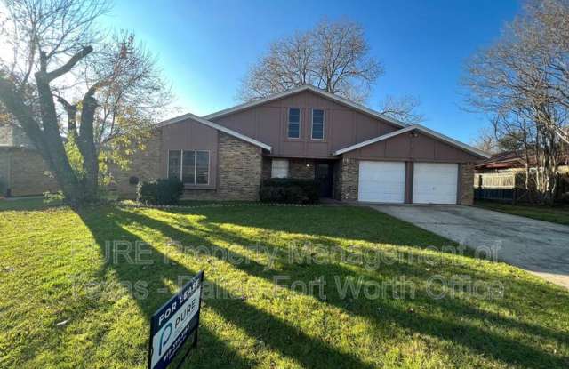 7525 Ridgeway Ave - 7525 Ridgeway Avenue, North Richland Hills, TX 76182