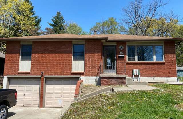 Cute 3 Bedroom with basement - 11418 East 59th Street, Raytown, MO 64133