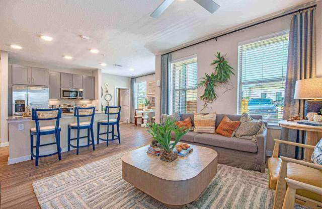 Alta Rolling Oaks photos photos