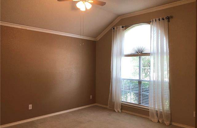 608 Everglade Drive Gallery 4