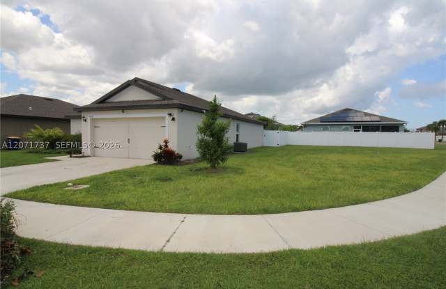 5424 Fantasy Dr Gallery 3