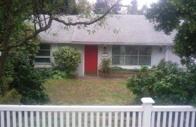 16533 21st Ave Northeast photos photos