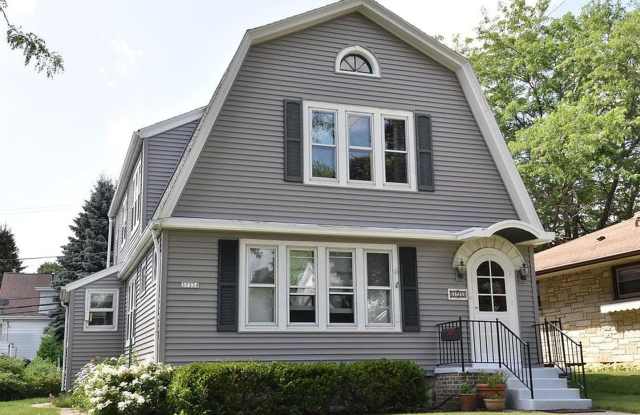 3733 E Allerton Ave - Upper Unit Gallery 1