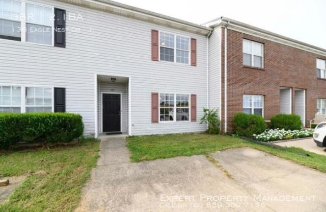 136 Eagle Nest Dr - 136 Eagle Nest Drive, Nicholasville, KY 40356