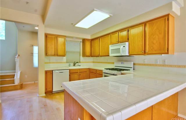 26325 Arboretum Way Gallery 2