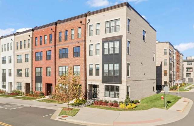 43544 JEFFERSON PARK Street - 43544 Jefferson Park Street, Moorefield Station, VA 20148