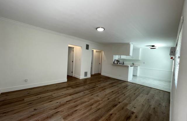 15114 Dickens Street photos photos