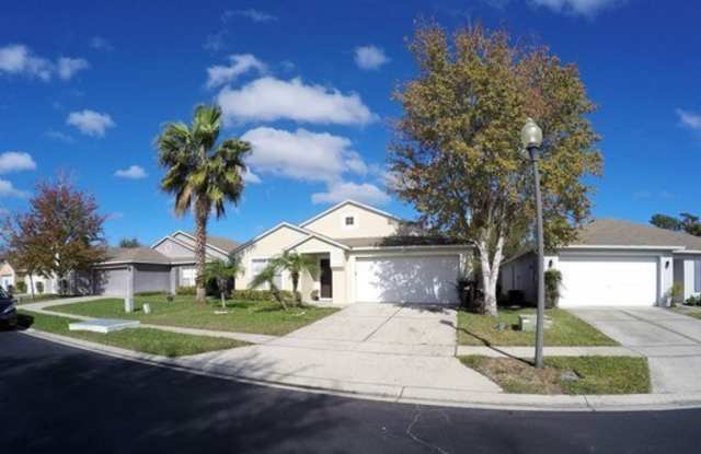 4 Bedroom, 2 Bathroom, 2 Car Garage home - 1218 Seneca Falls Drive, Alafaya, FL 32828