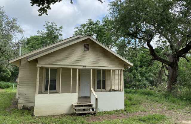 414 W JOHNSON ST photos photos