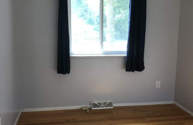 3585 Culbertson Avenue Gallery 4