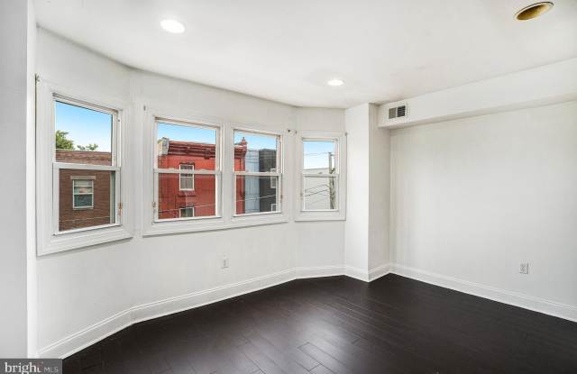 2027 N 15TH Street Gallery 2