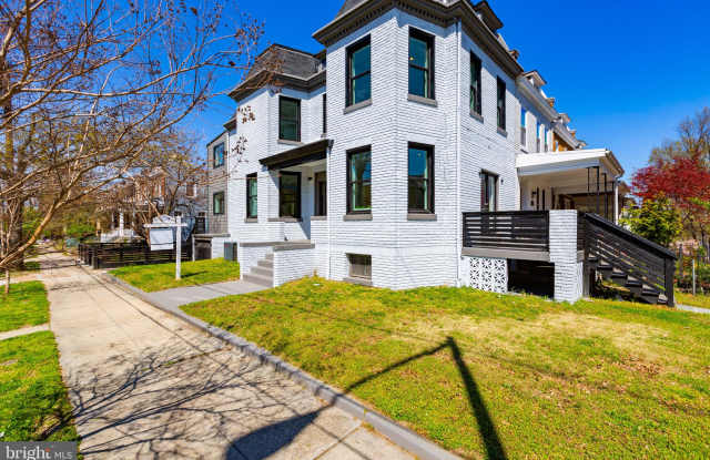 801 CRITTENDEN STREET NW Gallery 3