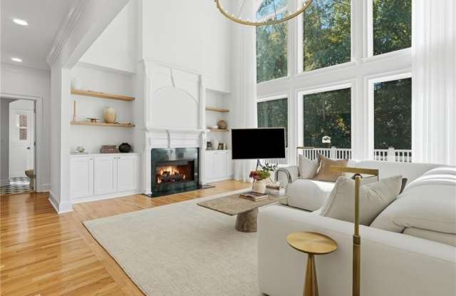 1140 River Laurel Drive Gallery 2