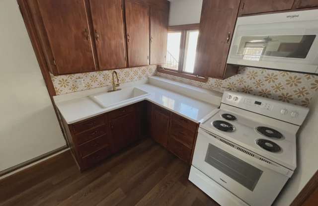 2 Shaker Rd photos photos