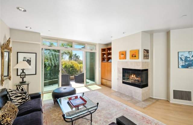 1547 N Coast photos photos