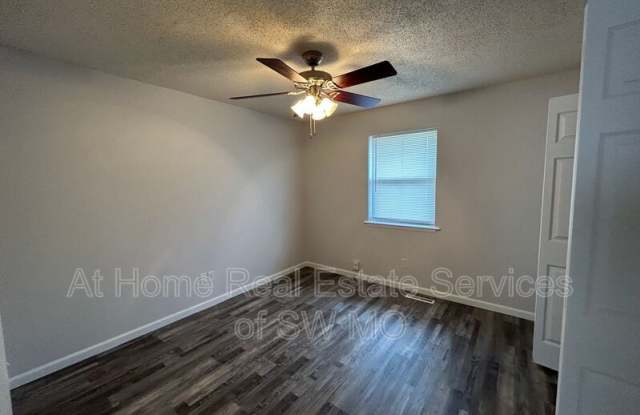 3345 E Linwood Gallery 4