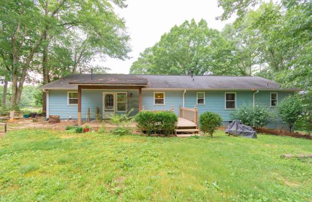 389 South Sequoyah Circle Northeast Gallery 4