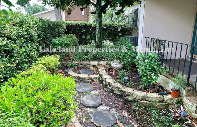 1502 Shelley Place Gallery 4