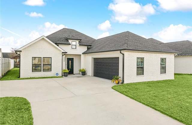 2252 N HARPER Drive Gallery 1