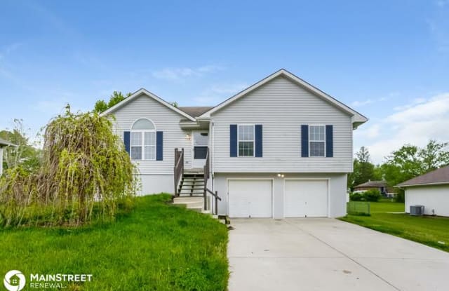 1709 Briarwood Lane - 1709 Briarwood Lane, Excelsior Springs, MO 64024