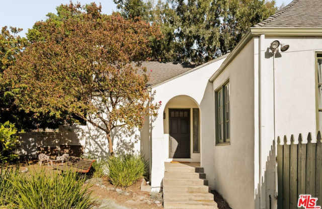 2272 India St Gallery 2