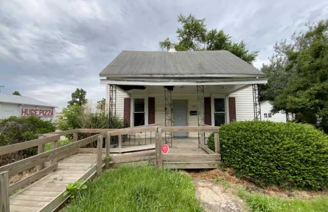 1102 N Bowman Ave photos photos