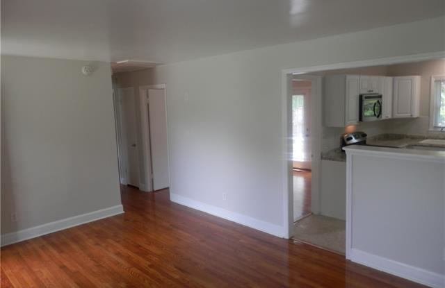 1916 Northbrook Drive Gallery 3