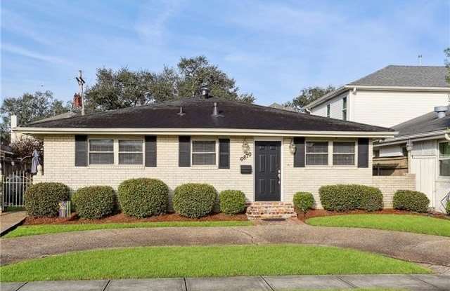 6870 ARGONNE Boulevard photos photos