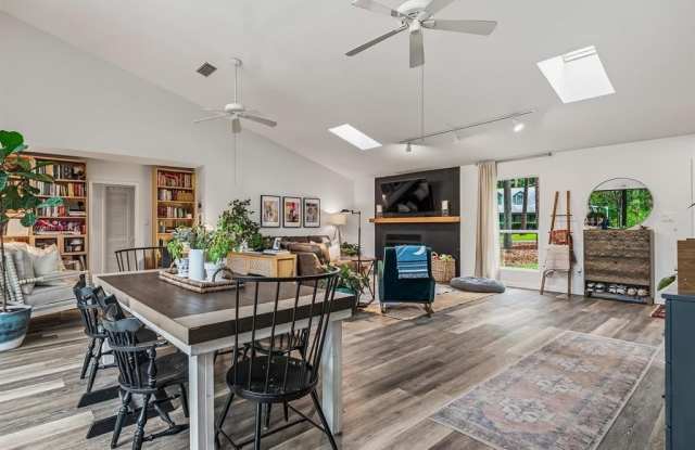 3335 Micanopy Trail Gallery 3