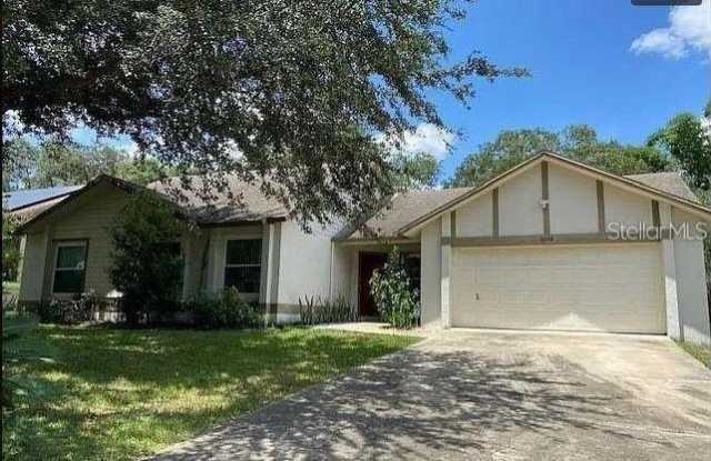 8038 SWEETGUM LOOP photos photos