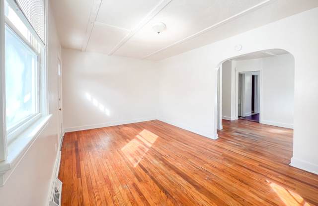 1113 Evergreen Ave Gallery 4
