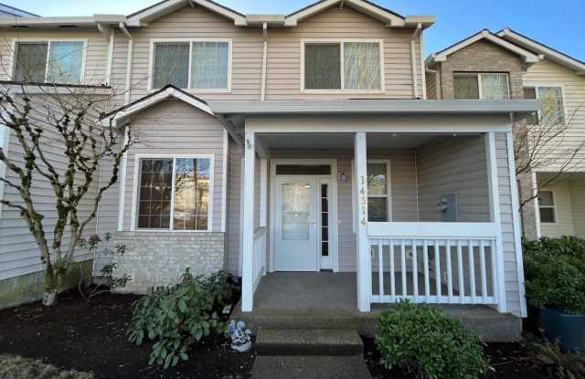 Roomy 3bd/2.5ba Townhome in Desirable Happy Valley! photos photos