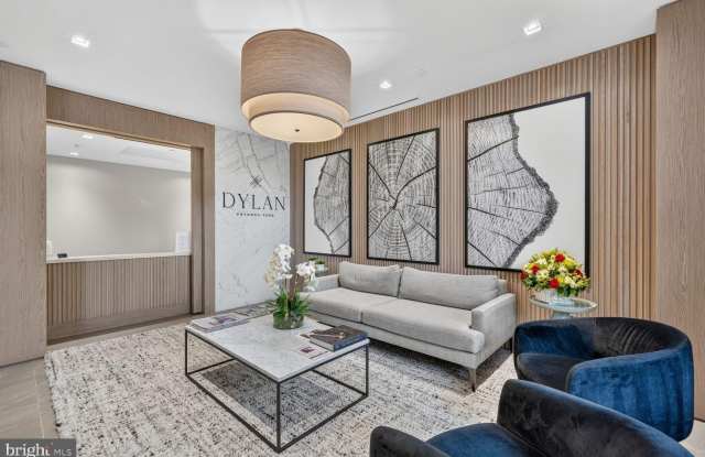 701 SWANN Avenue Gallery 2