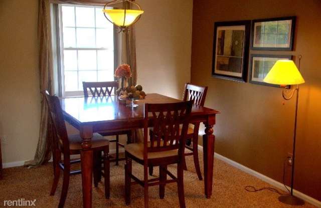 21349 Glen Haven Circle E. Gallery 3