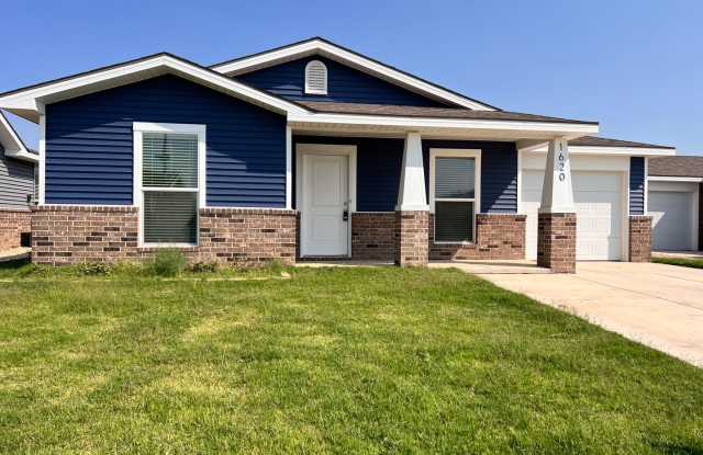 Pre leasing now for 4/1/2026 photos photos