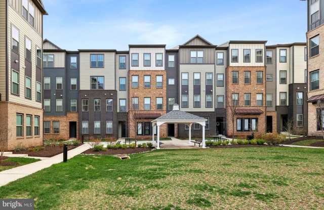 46007 WOODPECKER SQ. photos photos