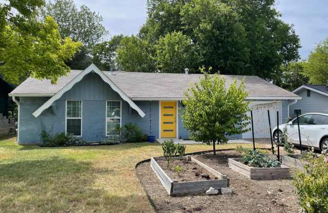 South Austin 3 Bedroom with a Garage! - 5704 Glenhollow Path, Austin, TX 78745