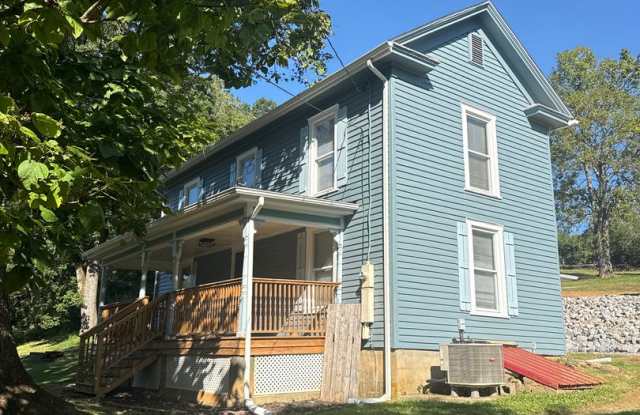 4 BR 2 BA House photos photos