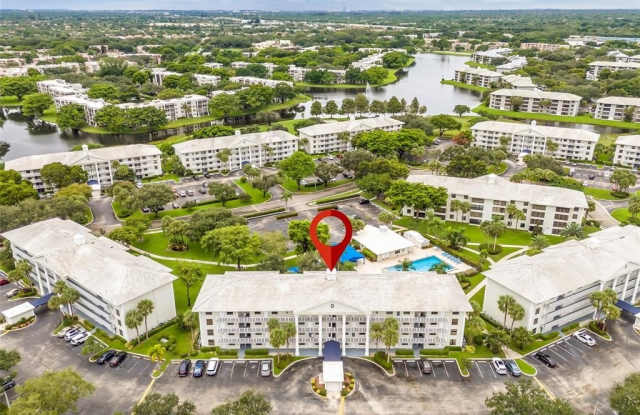 1719 Whitehall Dr photos photos