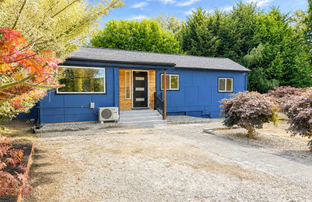 Completely Remodeled 3-Bedroom Edmonds Home – Tucked Away Yet Close to Everything photos photos