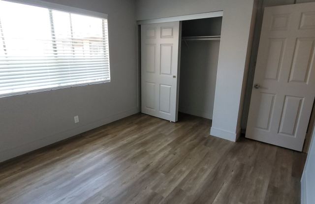 Newly Remodeled 2 bed 2 bath at Pinecrest Apartments photos photos