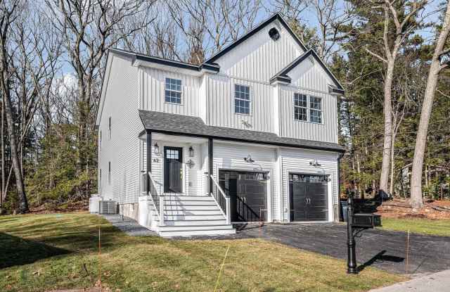 62 West Shore Road - 62 West Shore Road, Rockingham County, NH 03087