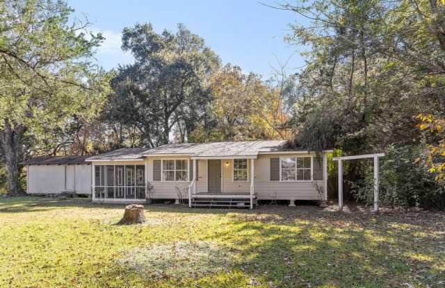 10172 Weevil St - 10172 Weevil Street, St. Francisville, LA 70775